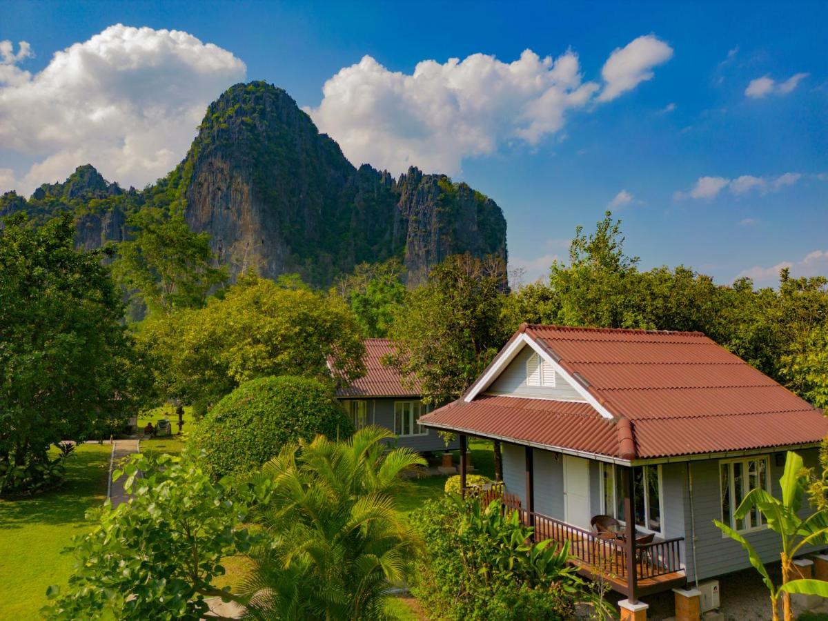 Bearlinbungalow Vang Vieng Exterior foto